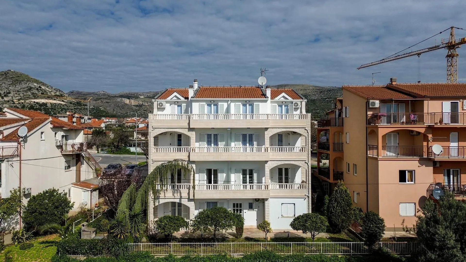 Apartments By The Sea Seget Donji, Trogir - 23134