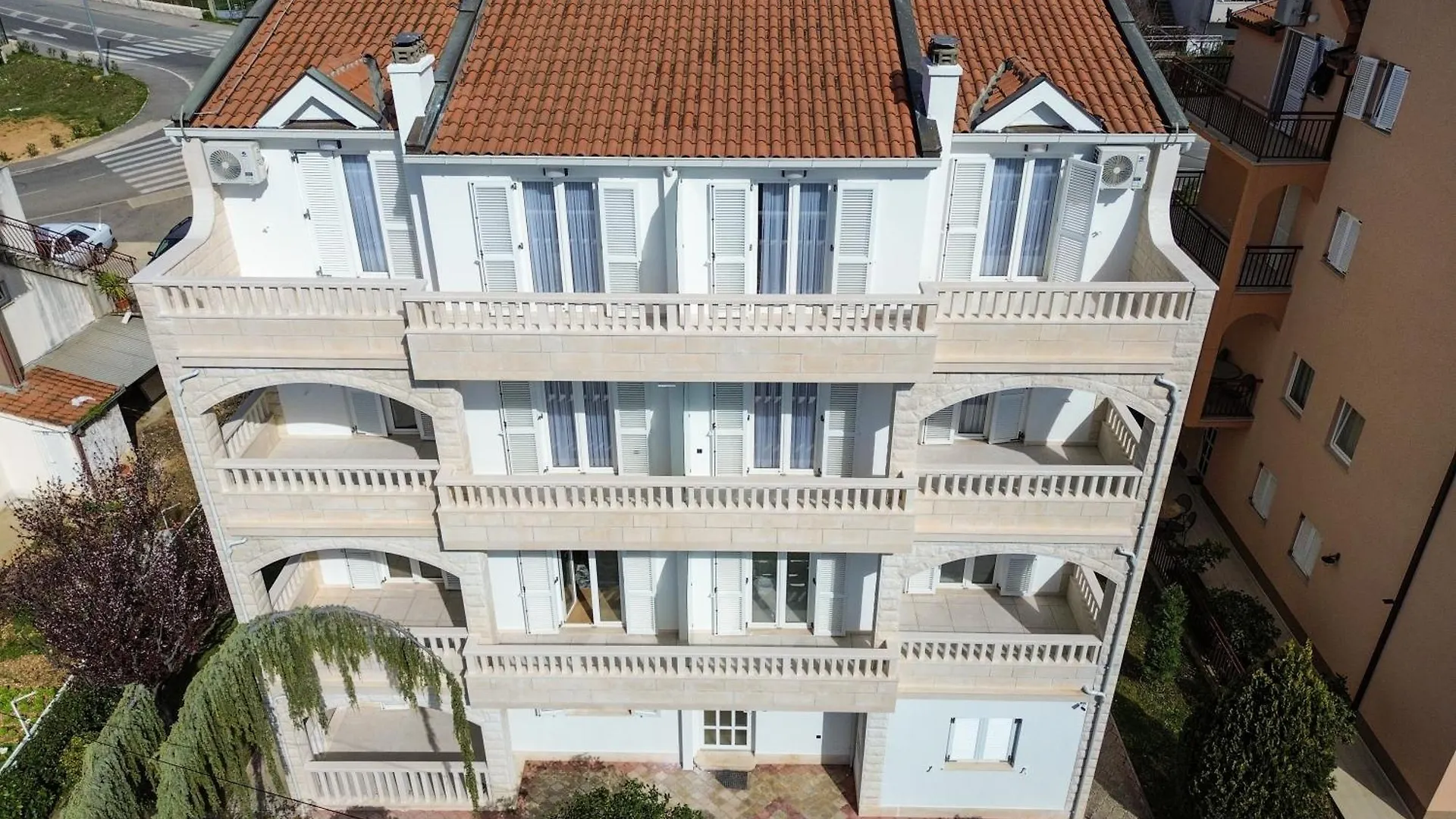 Apartments By The Sea Seget Donji, Trogir - 23134 Croácia